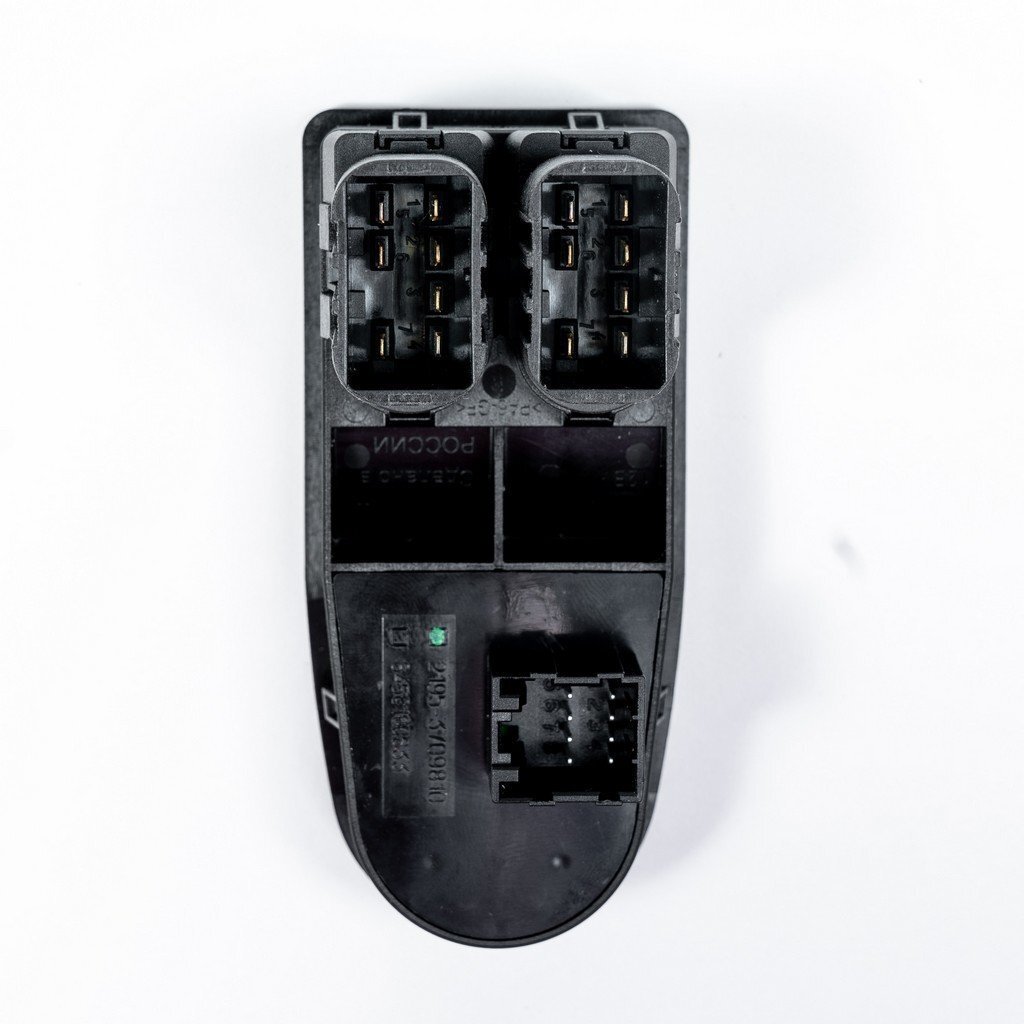 Блок переключателей стеклоподъемников и управления зеркалами LADA Granta и 4x4, Datsun