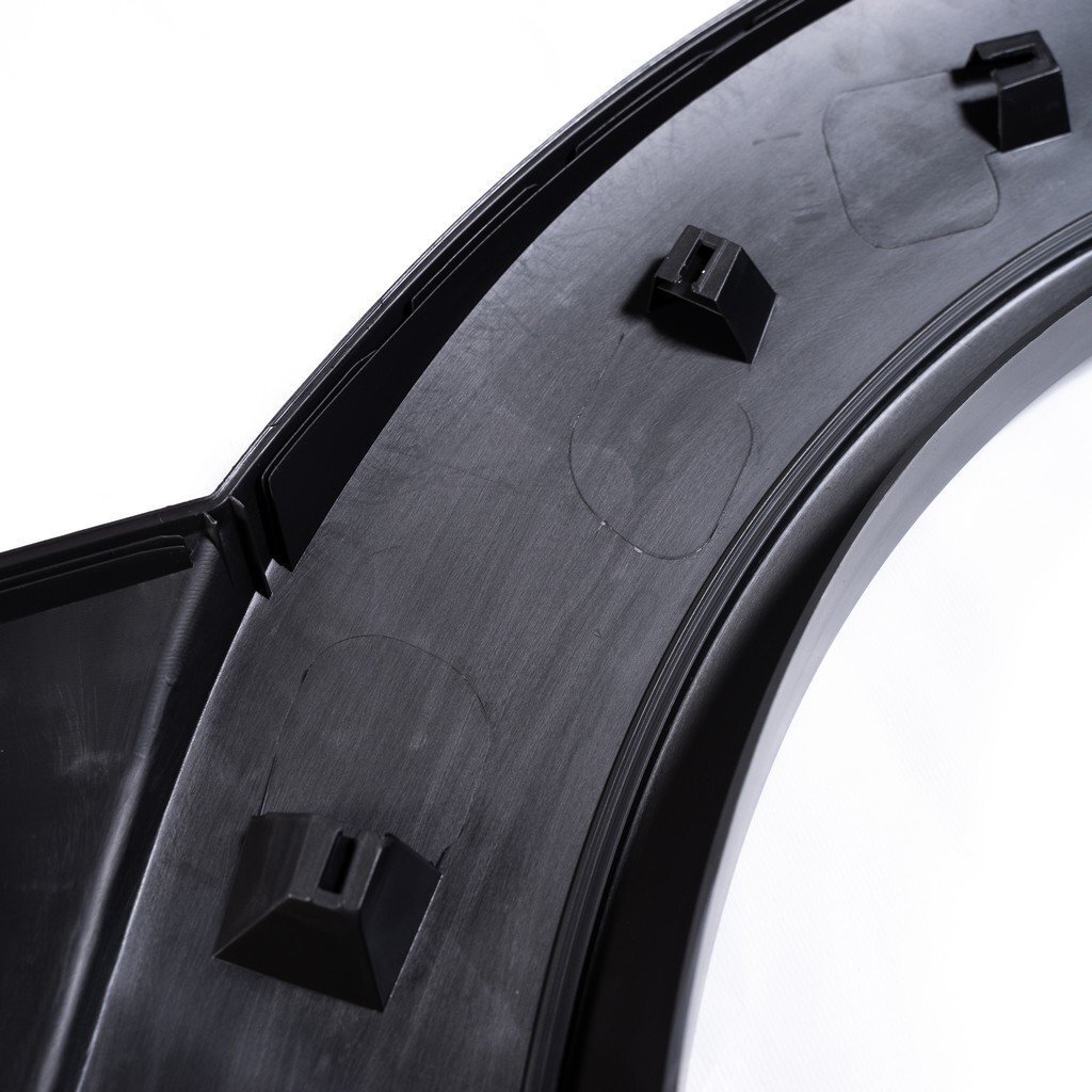 Молдинги наружные задних дверей Chevrolet NIVA (с 2009 г.в.) в сборе, комплект ОАО "Пластик"