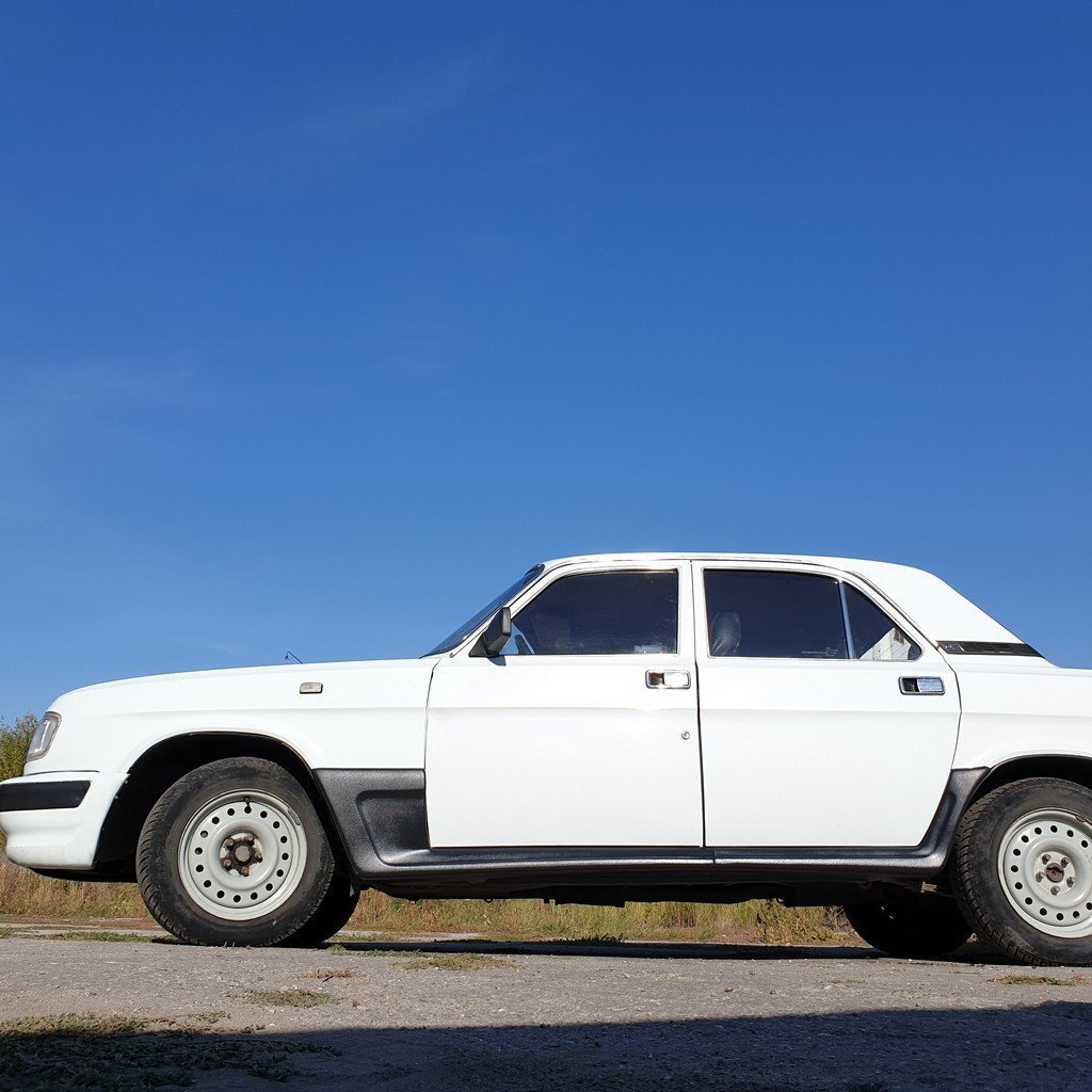 Пороги ГАЗ-3110 и -31105 "Волга" декоративные "4 части"