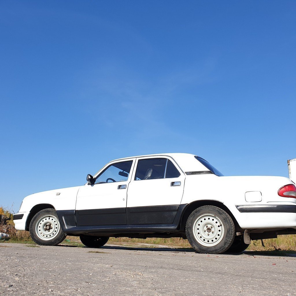 Накладки на пороги и двери ГАЗ-3110 и -31105 "Волга", комплект