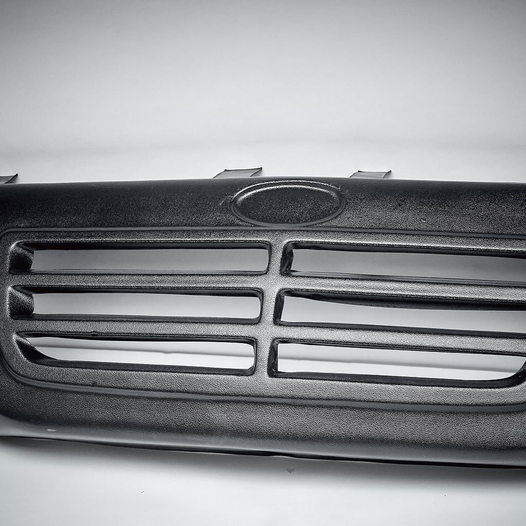 Решетка радиатора на ВАЗ 2106 GT черная
