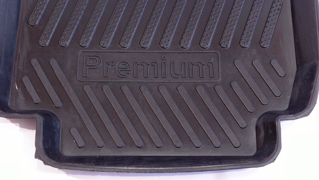 Ковры салона резиновые LADA 4x4 5 дв. (до 2016 г.в.), комплект REZKON Premium
