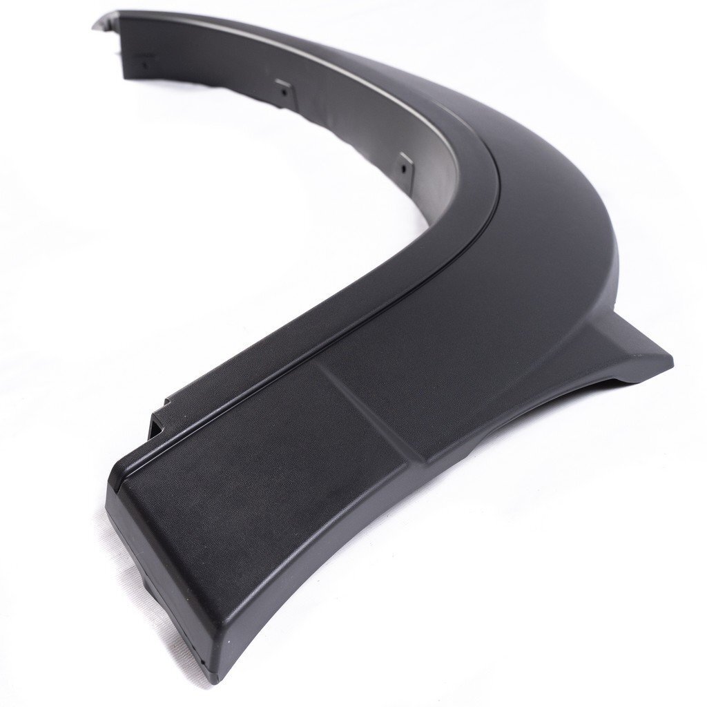 Молдинги передних крыльев Chevrolet NIVA (с 2009 г.в.), комплект в сборе ОАО "Пластик"