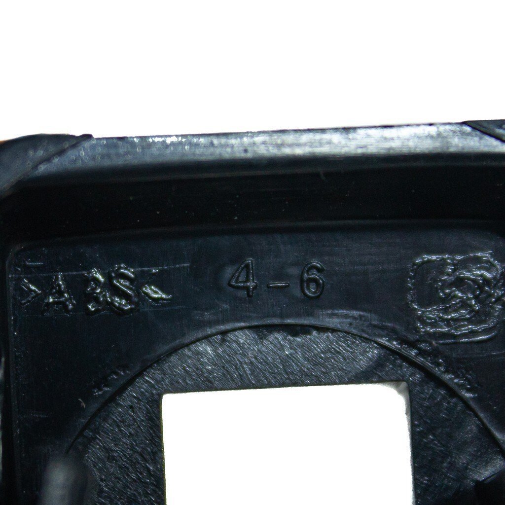 Облицовка внутренней ручки двери ВАЗ-2104, -2105, -2107 и LADA 4x4 ООО "Автокомпонент"