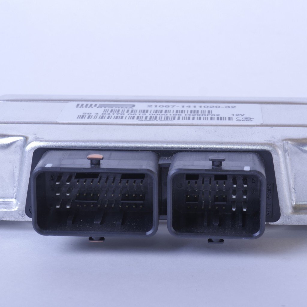 Контроллер системы управления двигателем ВАЗ-2105 … -2107