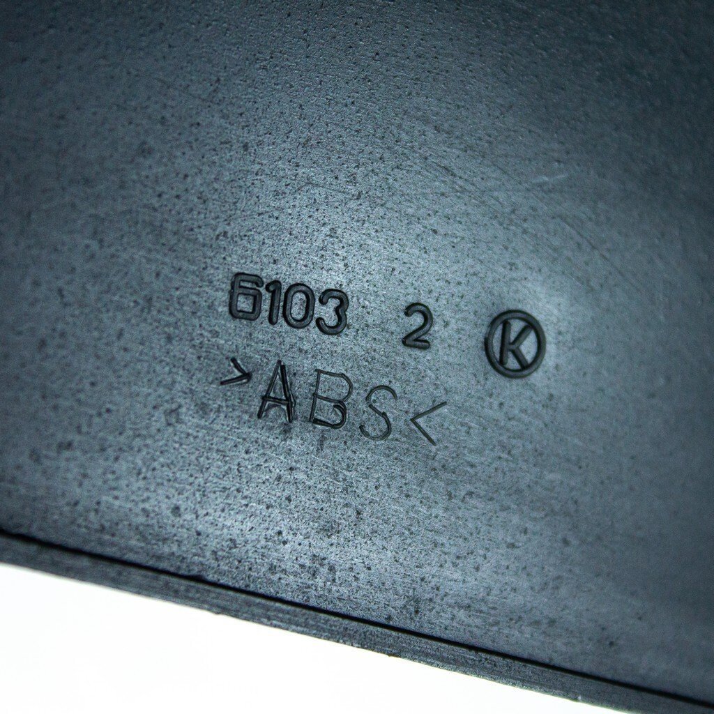 Облицовки боковин передних сидений ВАЗ-2103 и -2106 (топорик), комплект